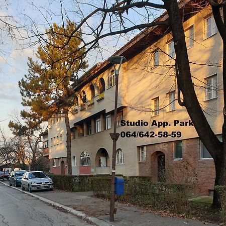 Apartman Park Jagodina-Studio U Centru Grada Esterno foto
